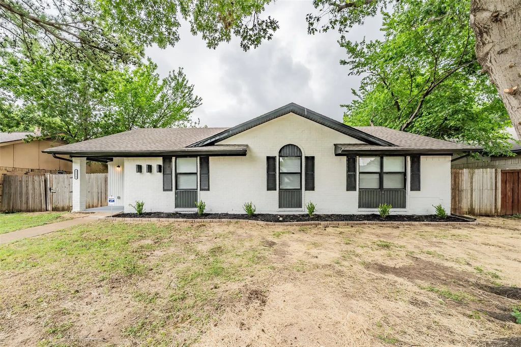 1250 Granada Lane, Lewisville