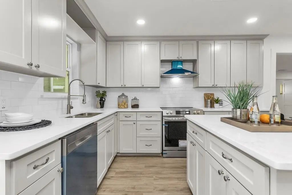 10623 Mccree Road, Dallas