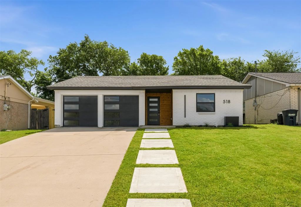 518 N M L King Jr Boulevard, Grand Prairie