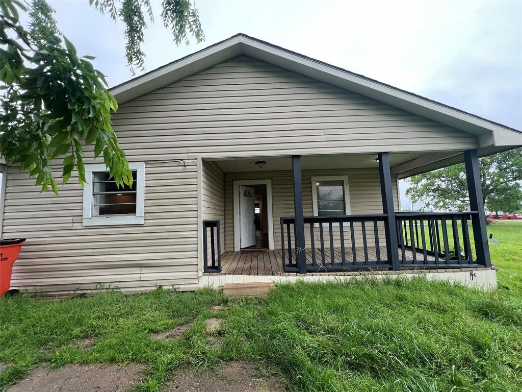 824 Nob Hill Road, Quinlan
