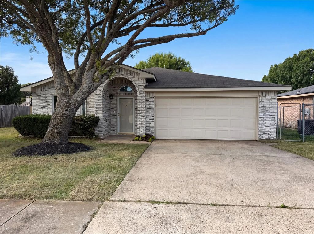 10304 Pondwood Drive, Dallas