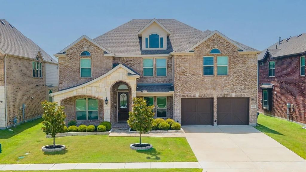 1013 Meadowlark Avenue, Forney