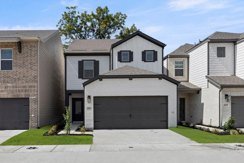 2517 Lost Maples Lane, Dallas