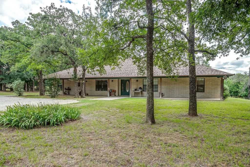 1110 Jones Road, Weatherford