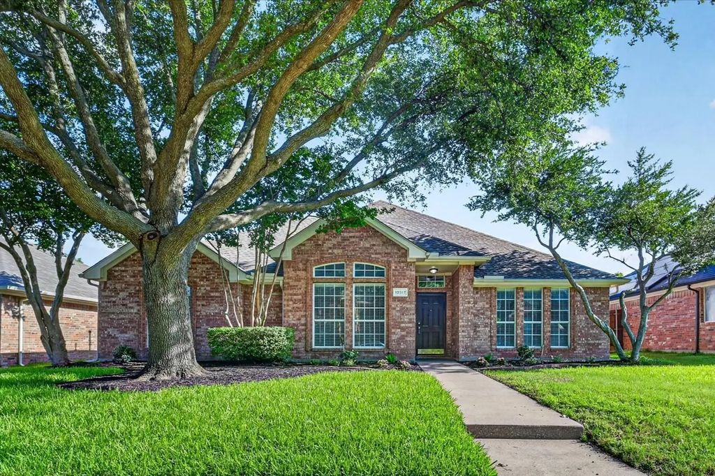 10317 Hunter Run, Frisco