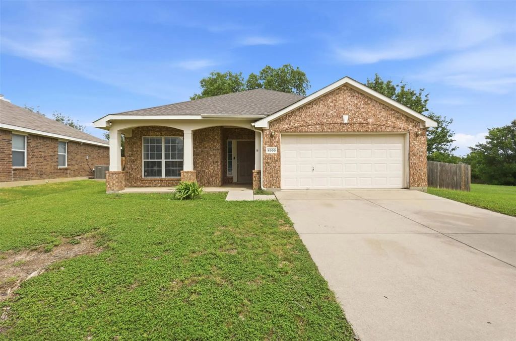 8900 Arcadia Park Drive, Fort Worth