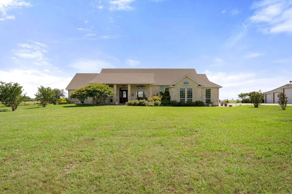 19401 Fm 429, Terrell