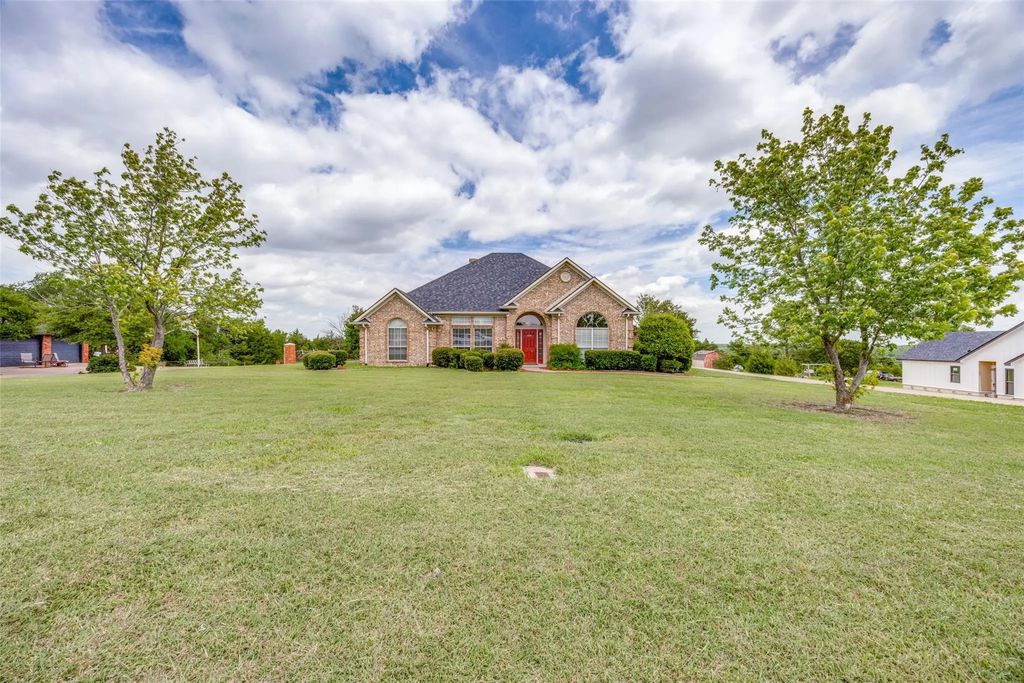 369 Ridgeview Drive, Sherman