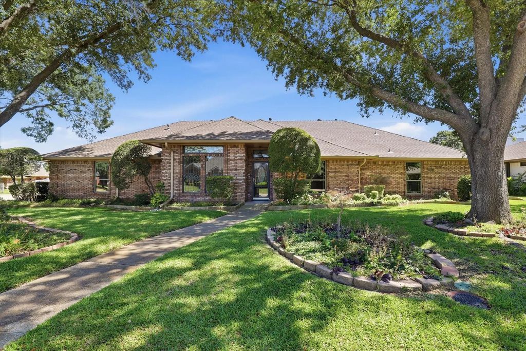 234 Turpin Drive, Highland Village