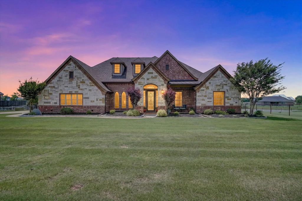 118 Trace Drive, Weatherford