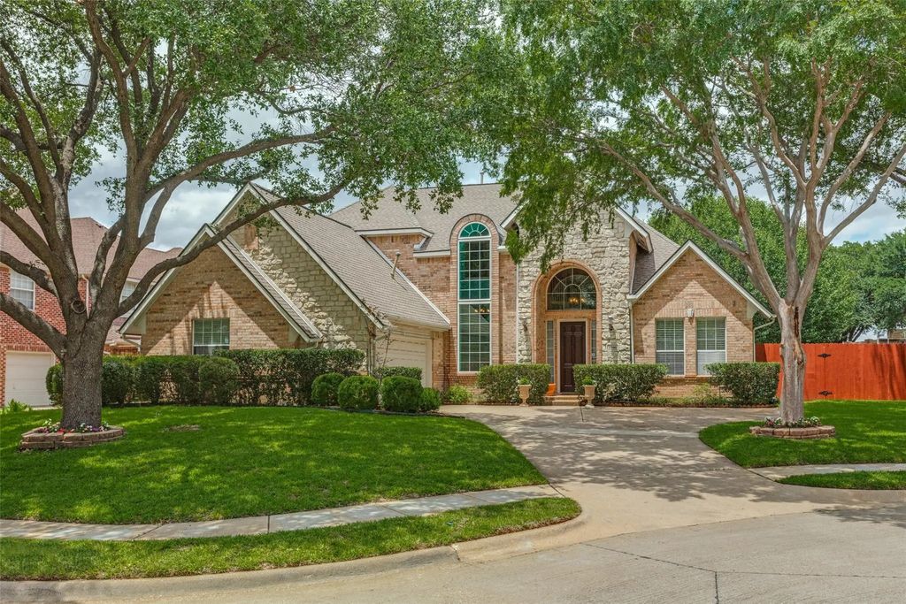 2700 Lake Breeze Lane, Flower Mound