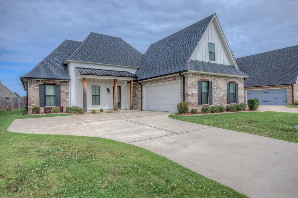 605 Meridian Way, Benton