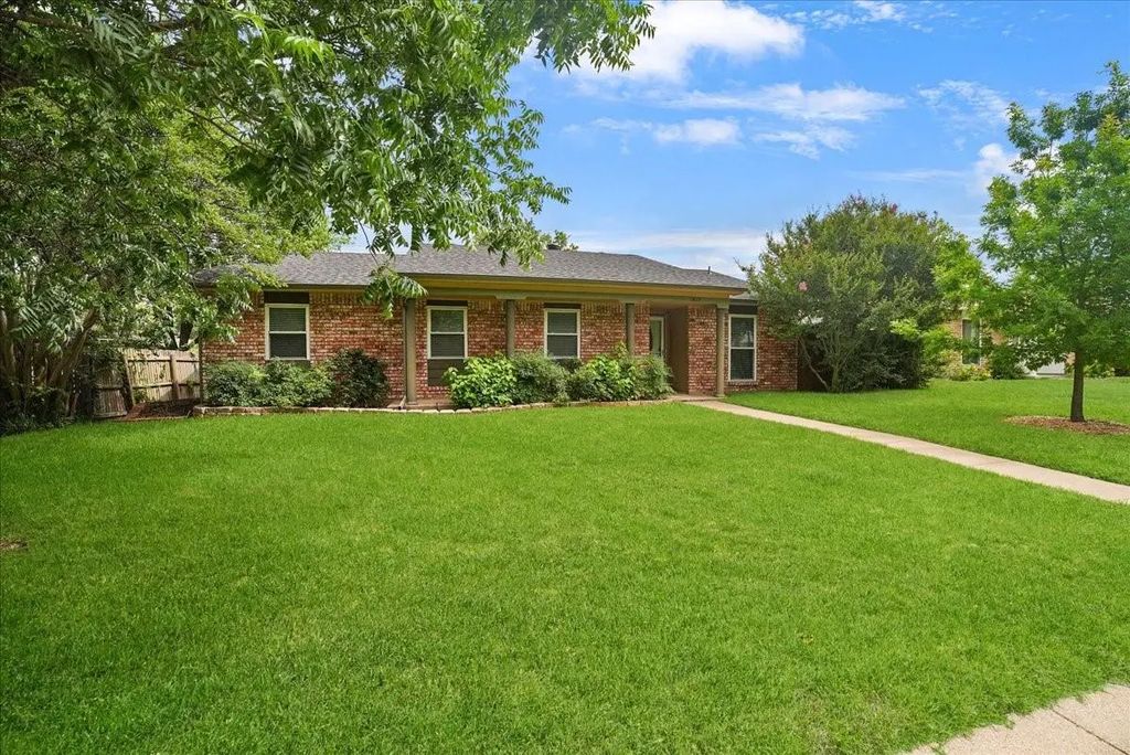 1817 Shreveport Trail, Plano