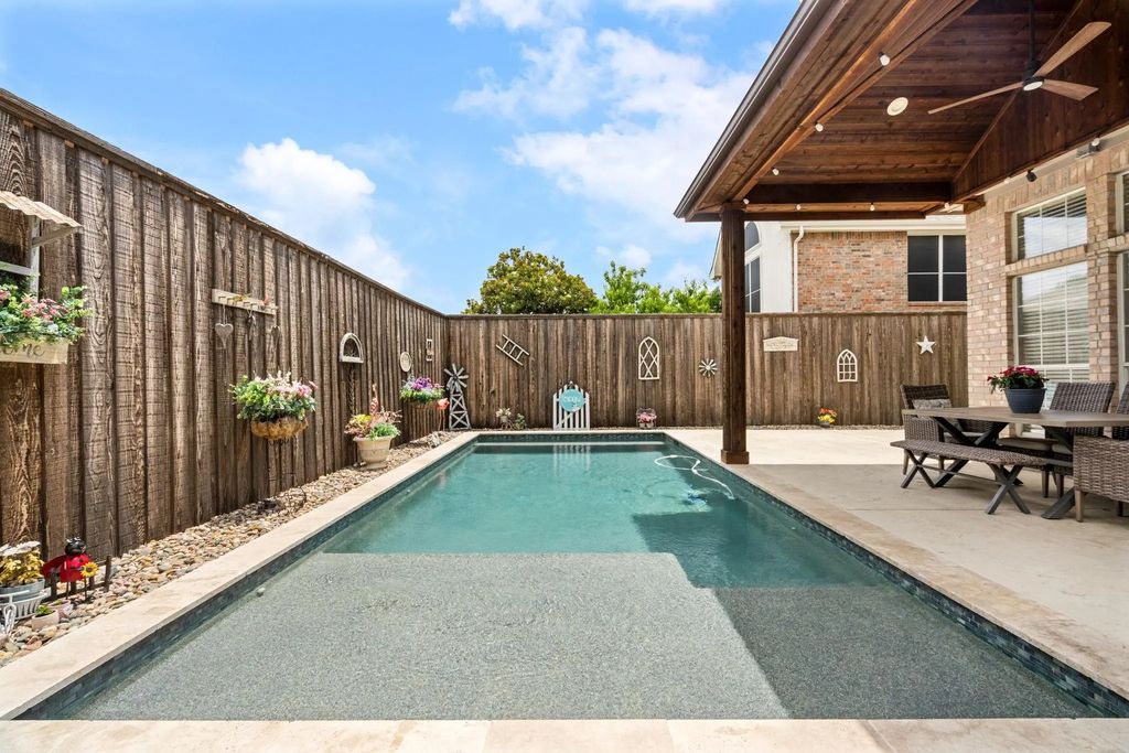 4605 Portrait Lane, Plano