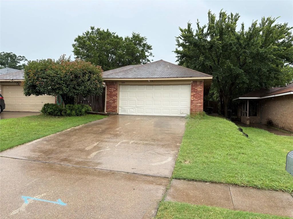 1004 Vera Court, Irving