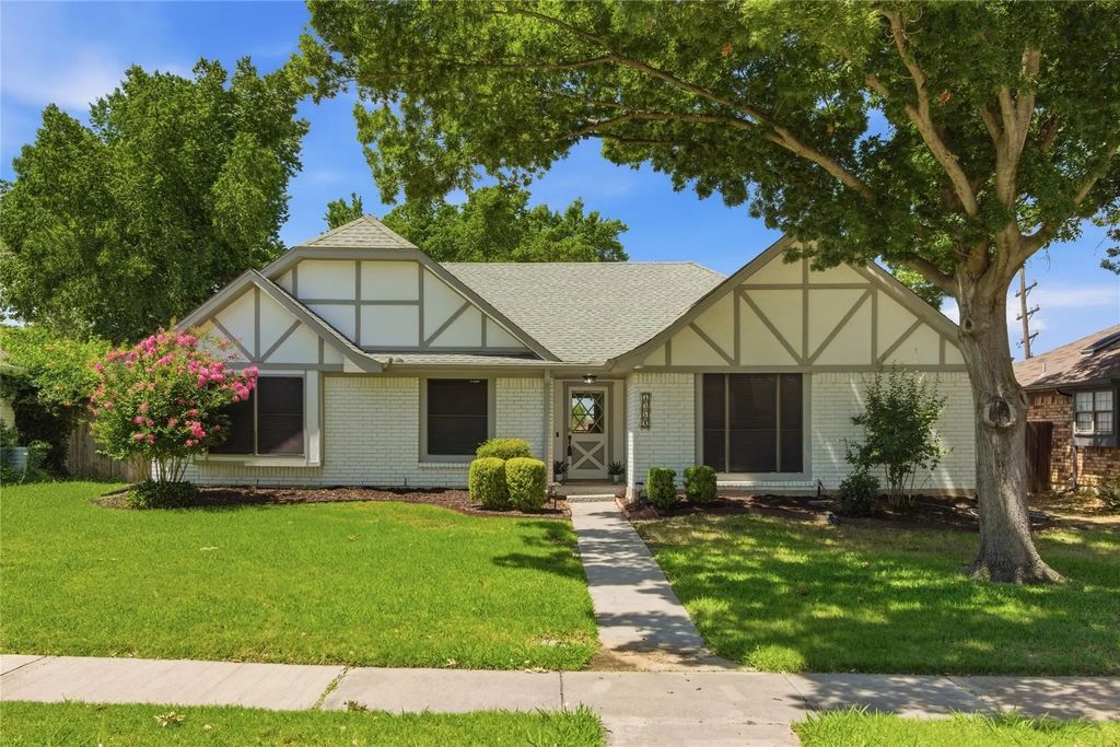 1561 Winter Park Lane, Lewisville
