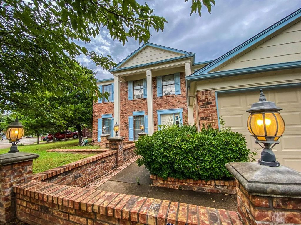 4250 Claremont Drive, Grand Prairie