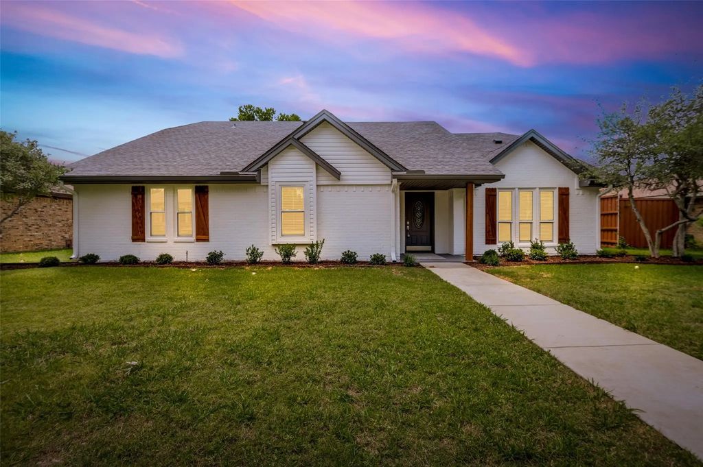 1912 Camden Way, Carrollton