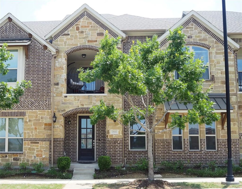 2533 Gramercy Park Drive, Flower Mound