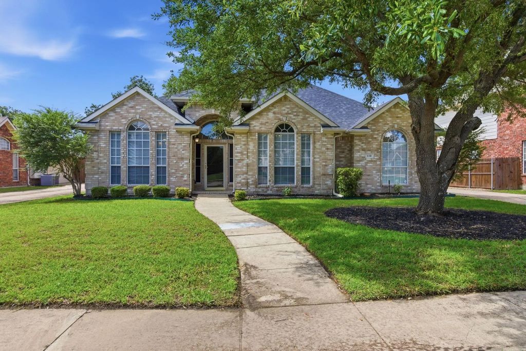138 Briar Oak Drive, Murphy