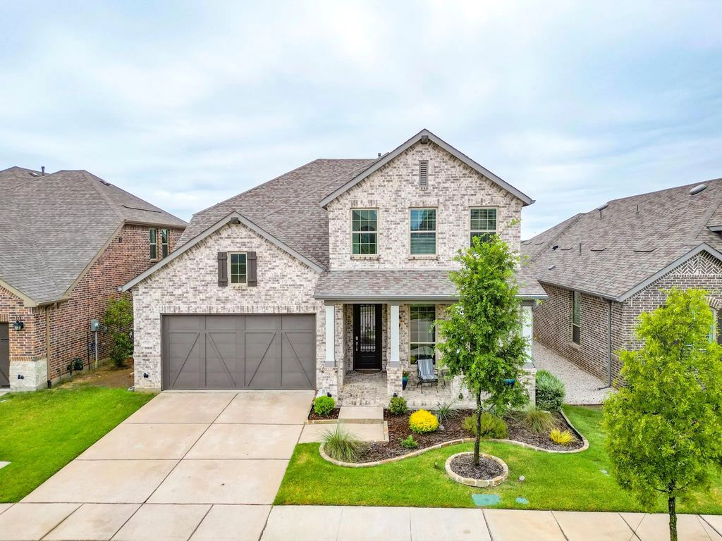 762 Corner Post Path, Celina