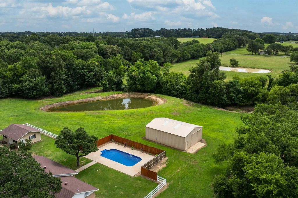 11608 State Highway 19 N, Athens