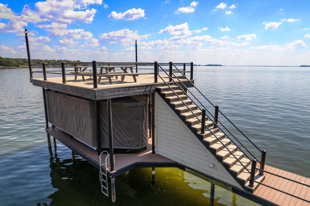 169 Deer Island Road, Mabank