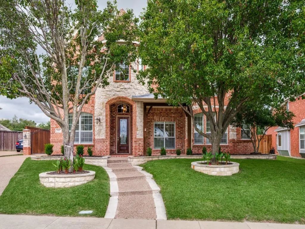 841 Wind Brook Lane, Prosper