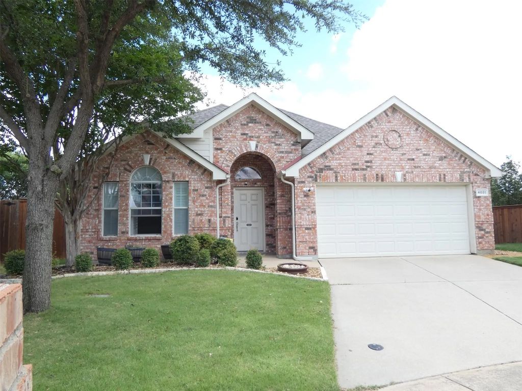 4681 Lance Leaf Drive, Fort Worth