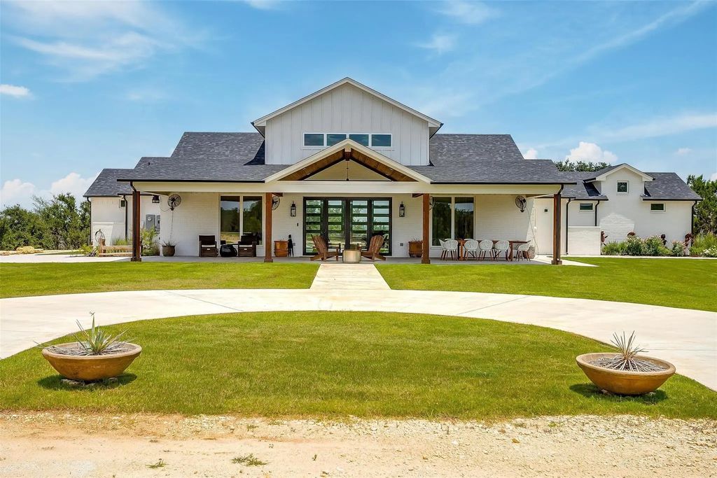 6341 Fm 51, Bluff Dale