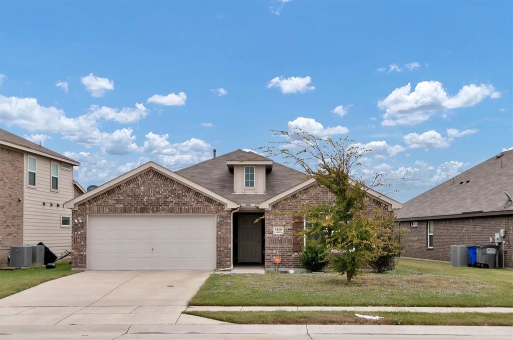 5100 Royal Springs Drive, Forney
