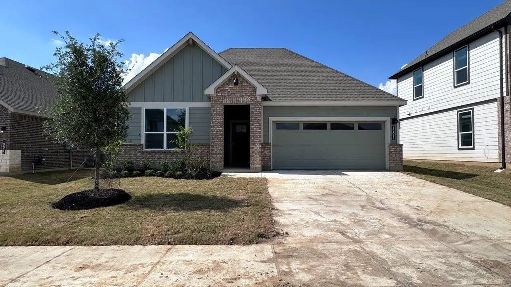 10832 Bloodstone Drive, Fort Worth