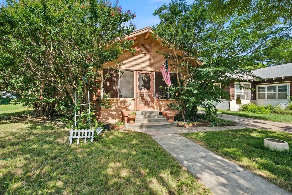 1307 S Seaman Street, Eastland