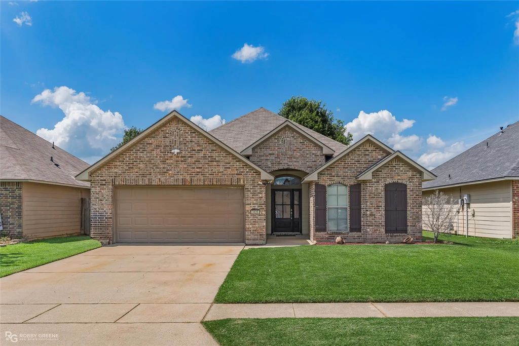 3826 Pickering Pass Drive, Bossier City