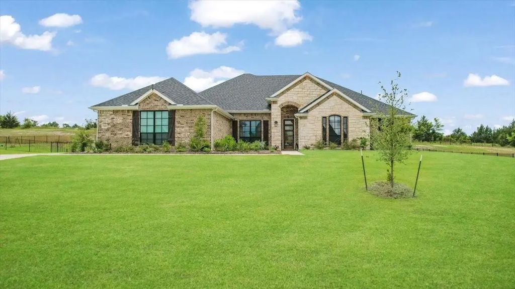 1080 Julian Drive, Van Alstyne