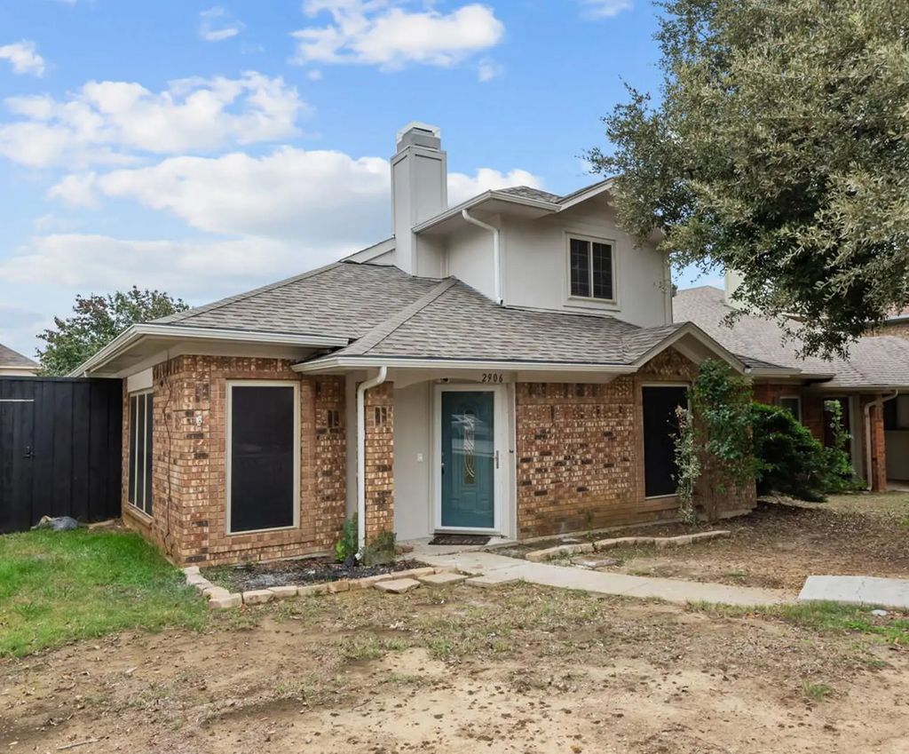 2906 Menlo Park Lane, Carrollton
