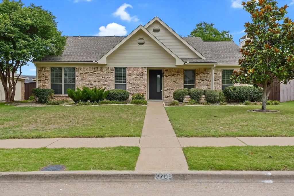 3705 Glover Drive, Plano