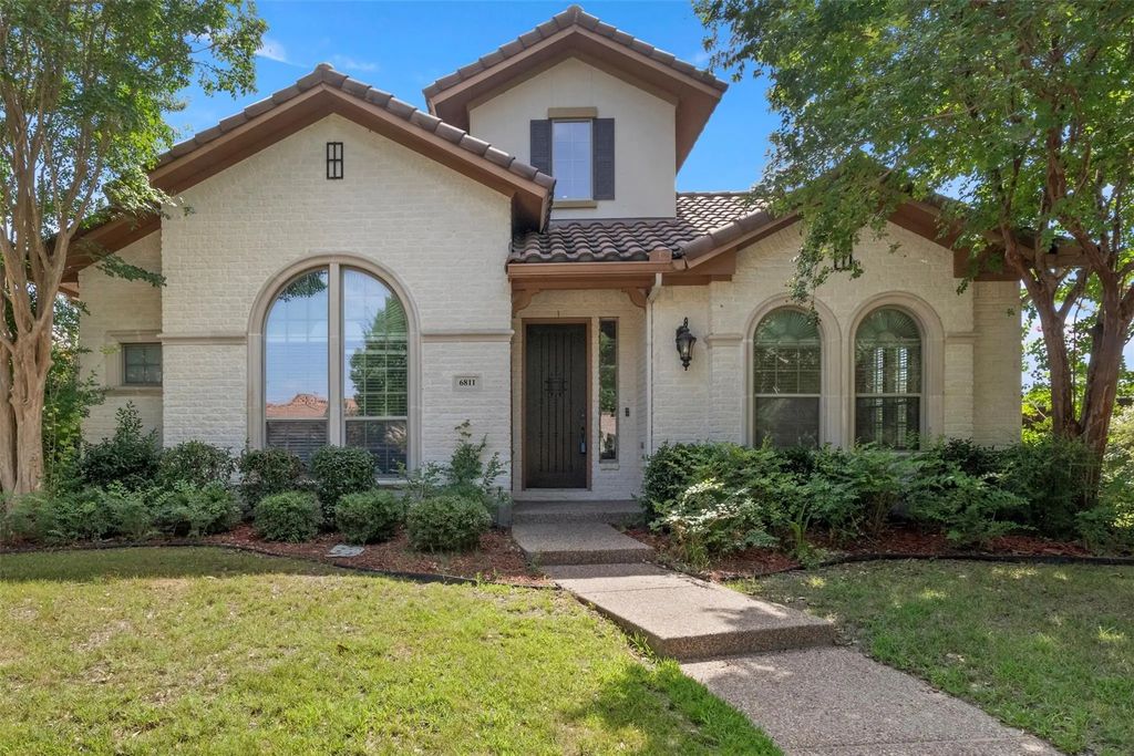 6811 San Fernando, Irving