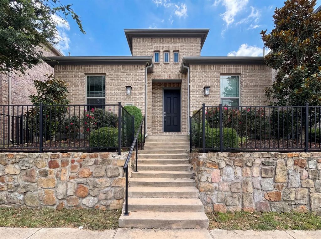 17628 Bottlebrush Drive, Dallas