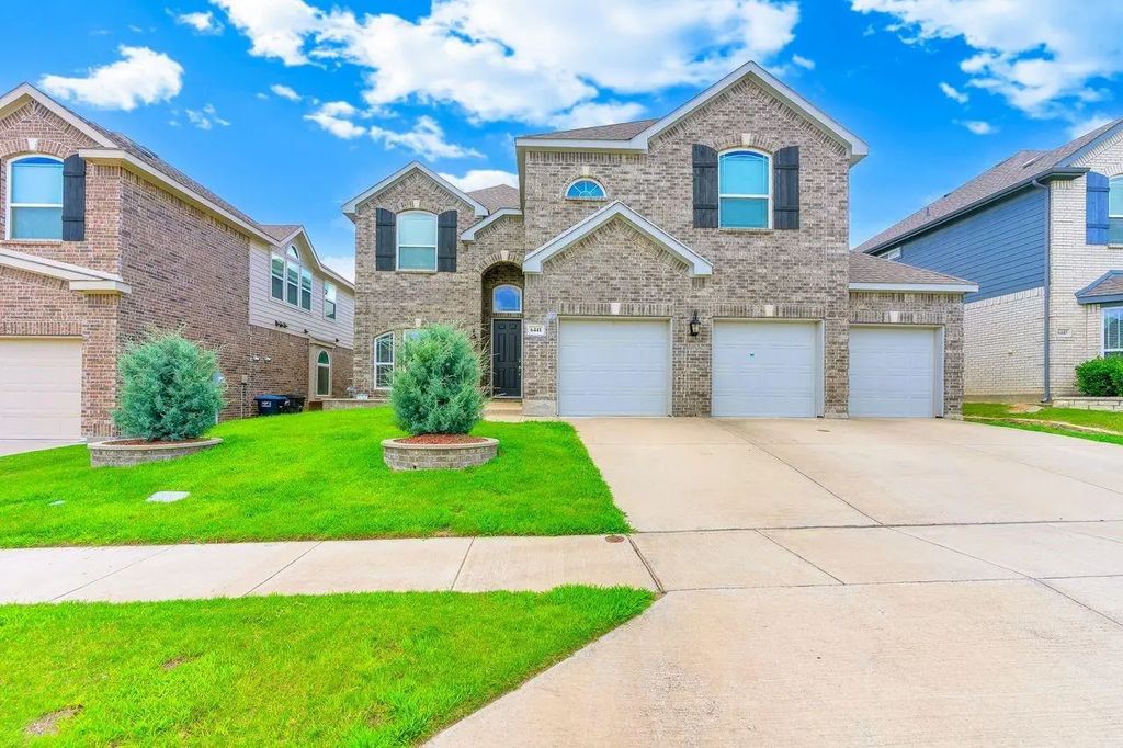 6441 Dove Chase Lane, Fort Worth