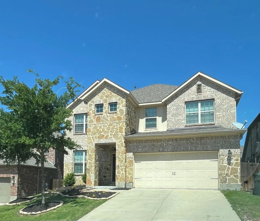 1913 Edgewater Drive, Garland