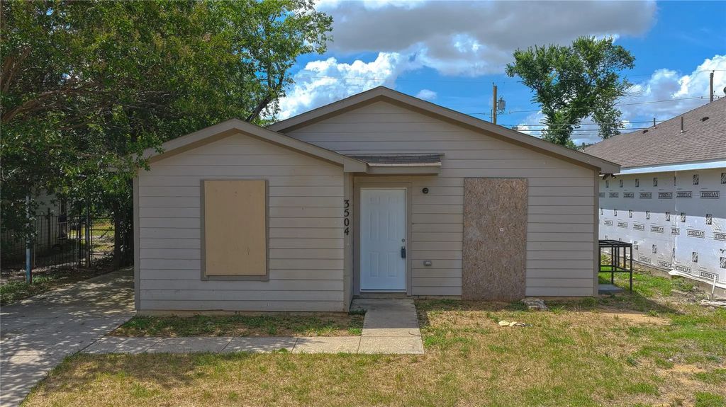 3504 Strong Avenue, Fort Worth