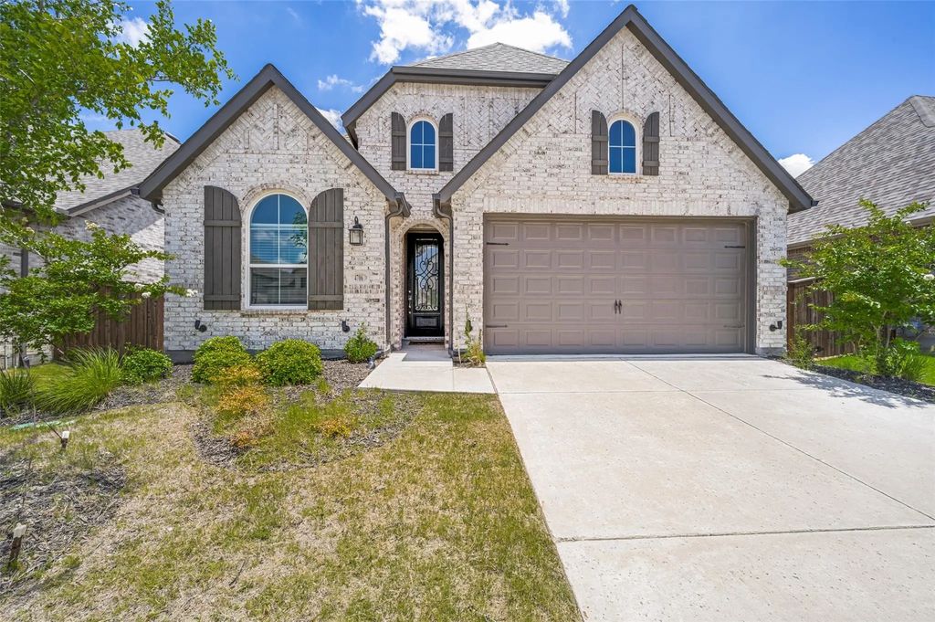 4706 Pin Oak Court, Aubrey
