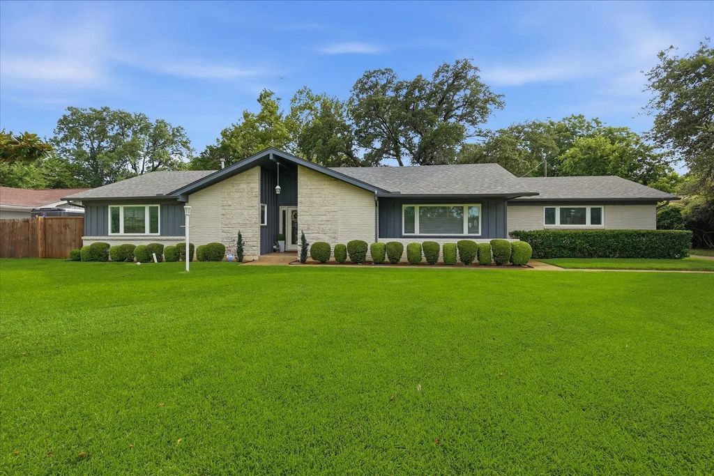 2231 N Mill Street, Lewisville