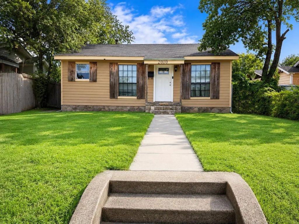 2010 Dudley Avenue, Dallas