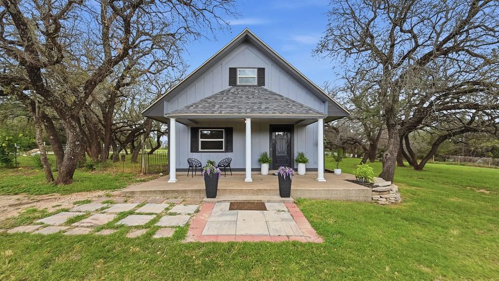 2600 Setting Sun Trail, Granbury