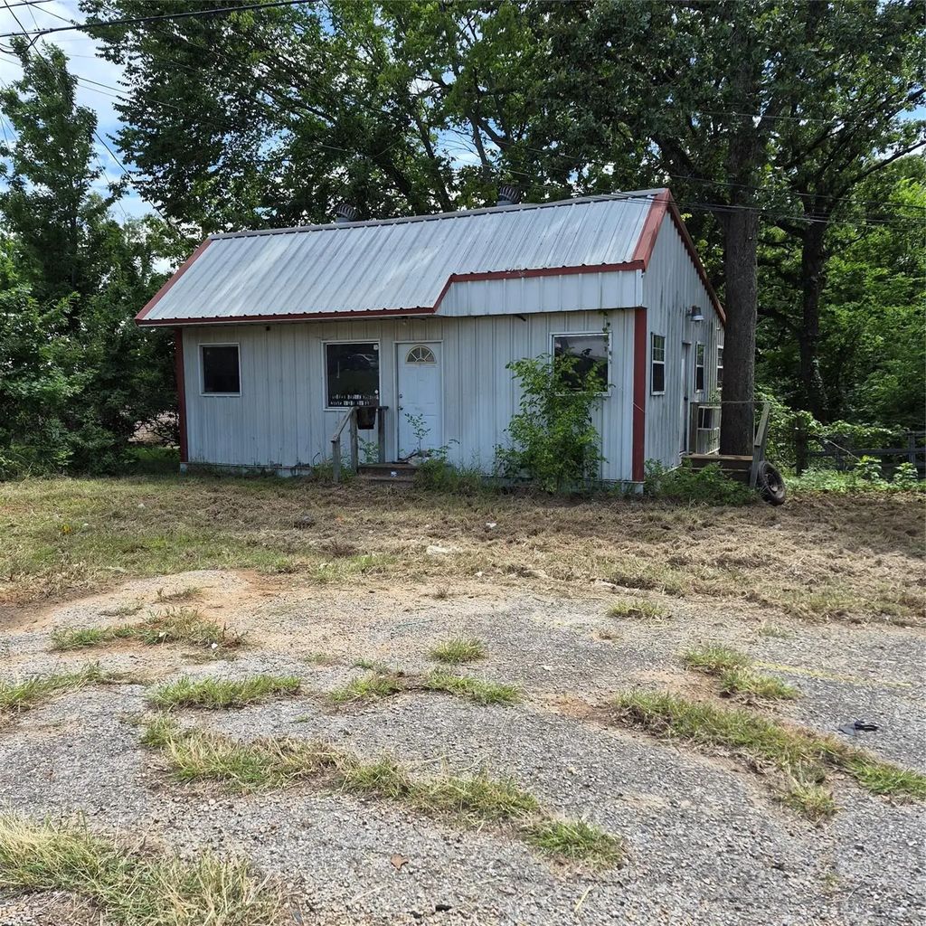 24981 State Highway 64, Canton