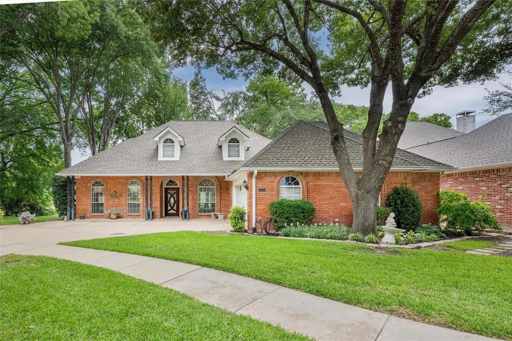 6114 Firecrest Drive, Garland