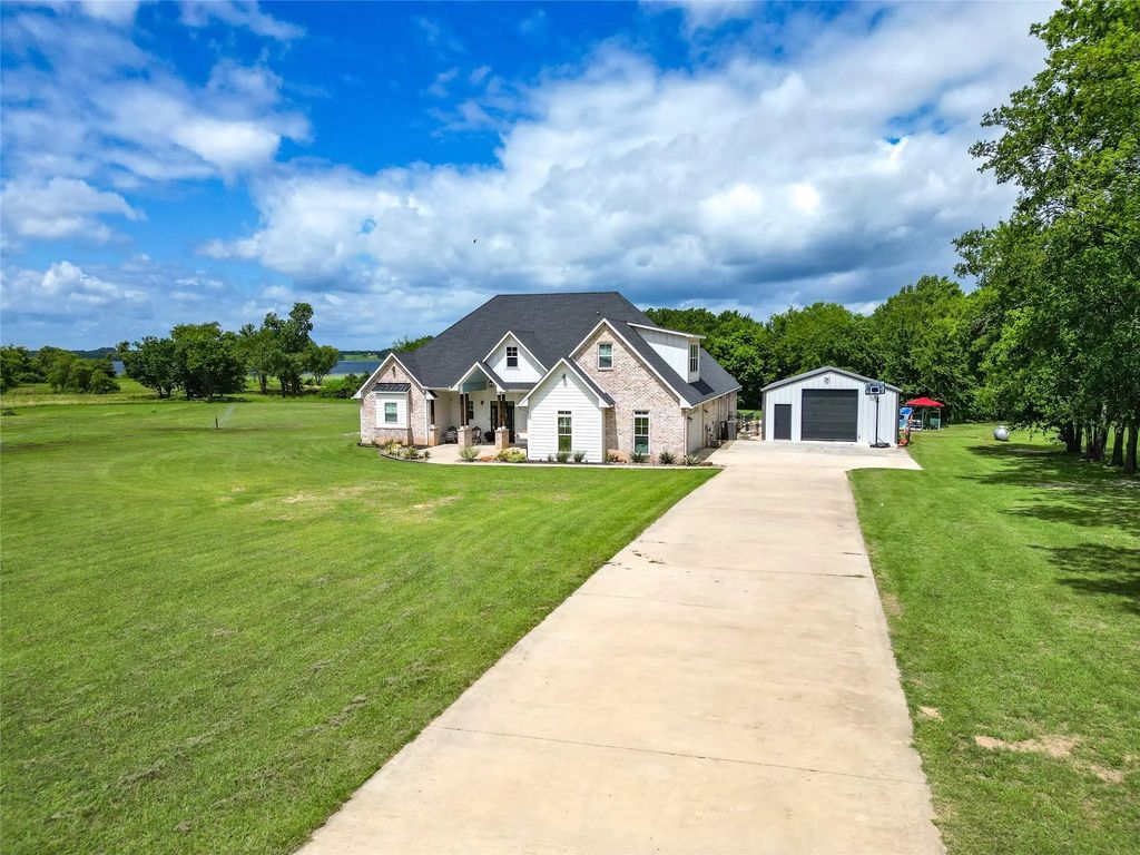 334 County Road 1859, Yantis