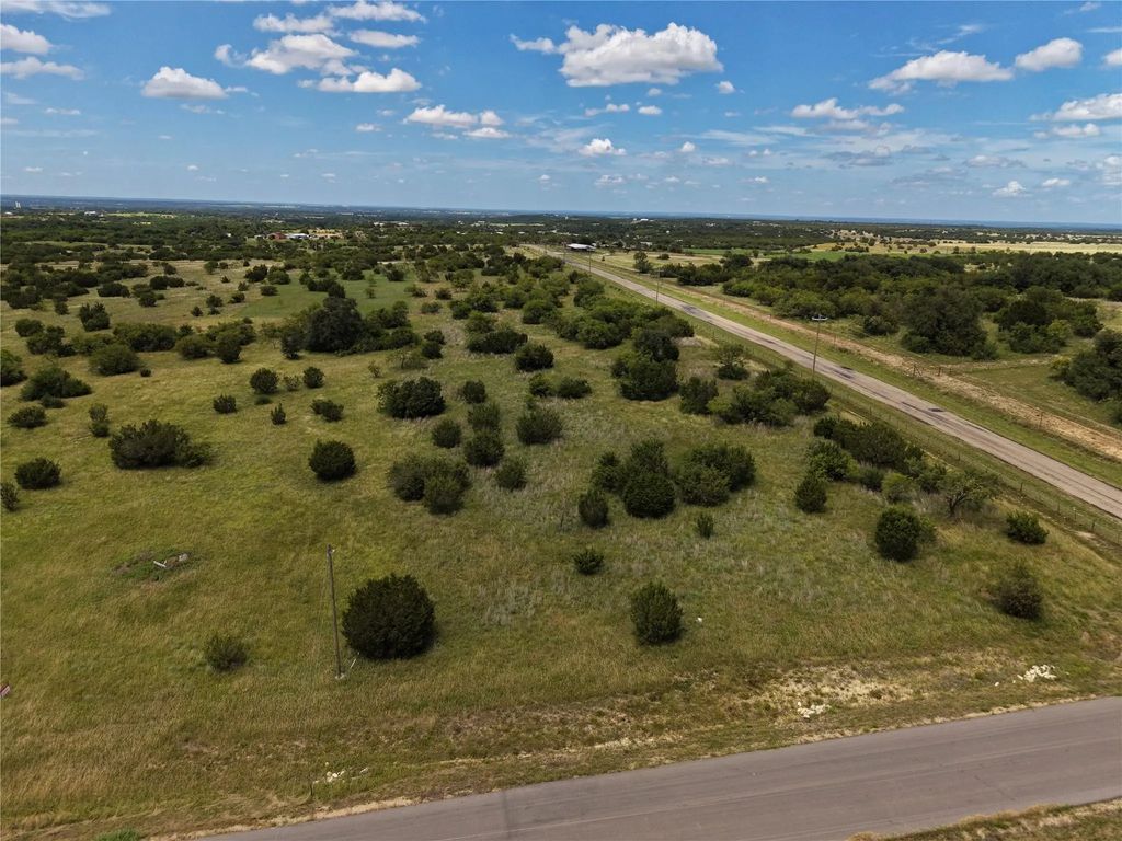 101 Gilmore Court, Lipan